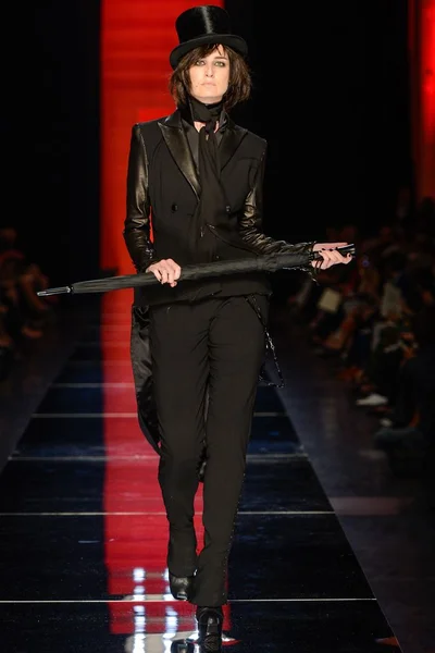 Look 1